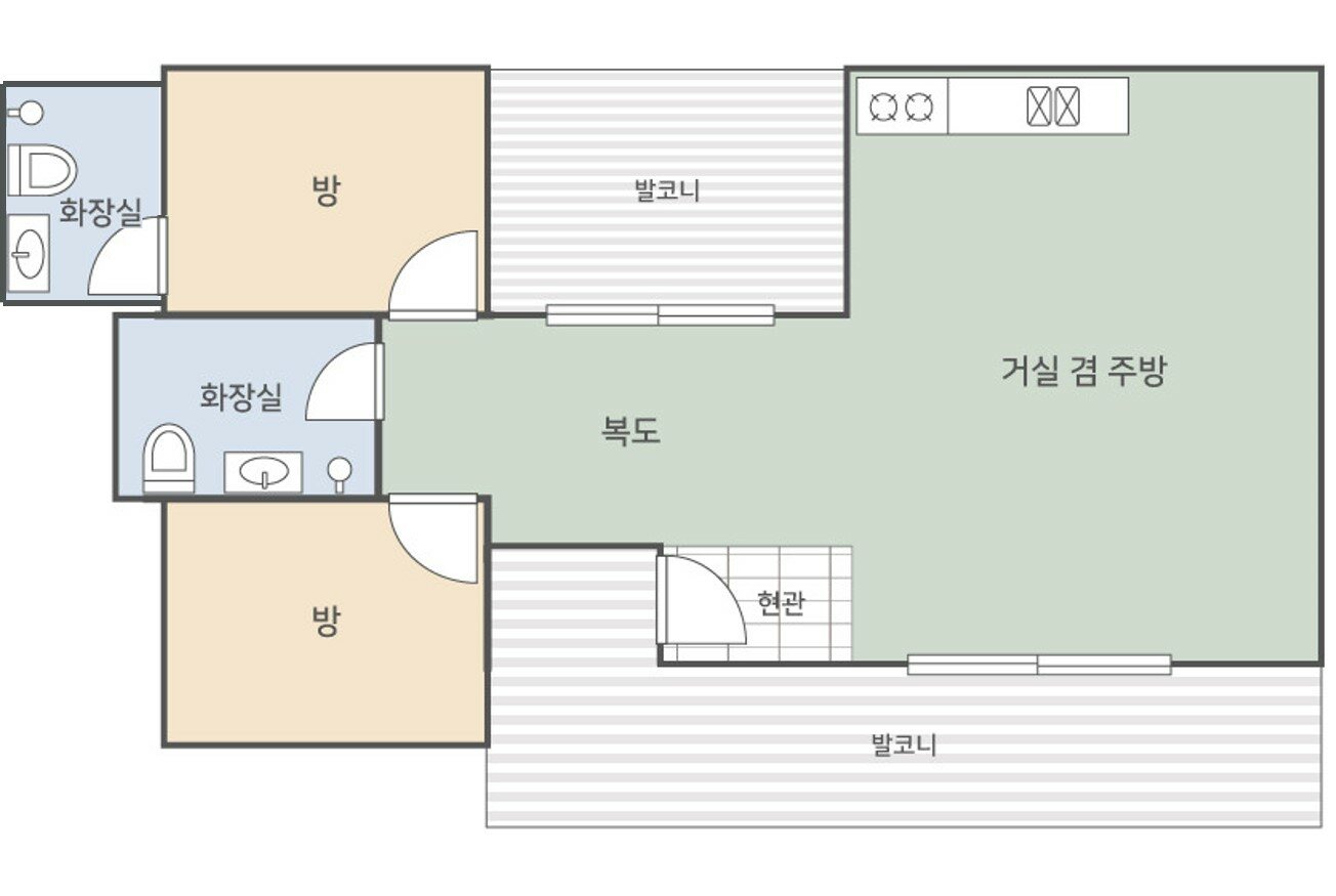 금난초의 방 2개, 화장실 2개, 거실 겸 주방과 발코니 평면도